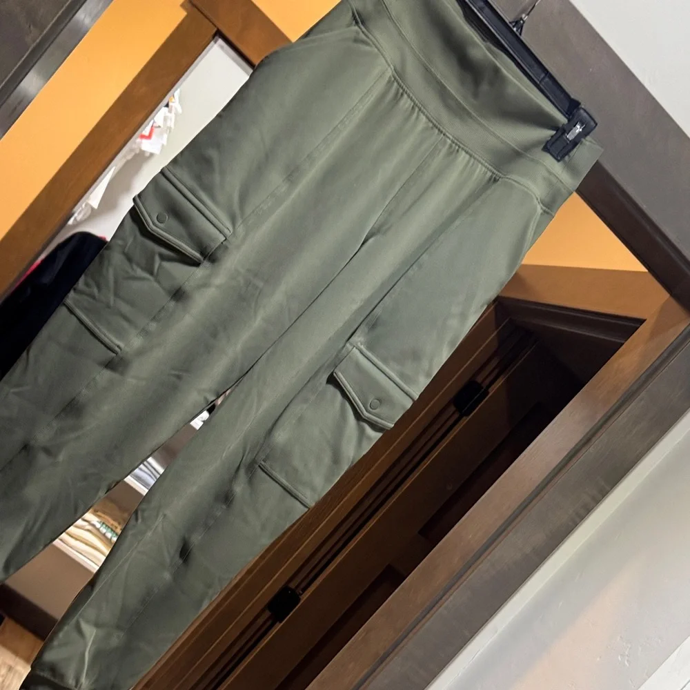 Athleta Olive Cargo Joggers - Picture 1 of 6